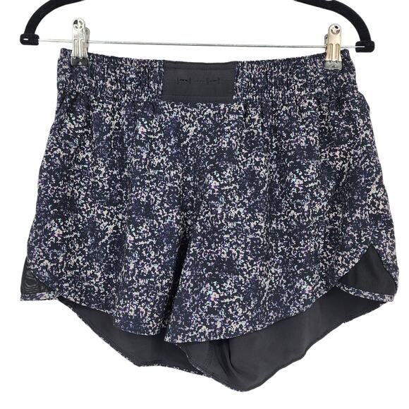 Lululemon Choose a Side 3" Reversible Black or Printed Shorts Size 8 - Picture 1 of 6